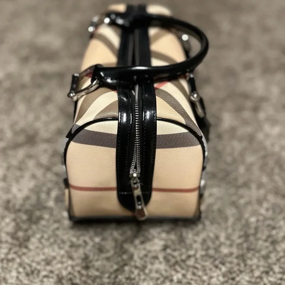Burberry “Bowling Bag” - Picture 2 of 7